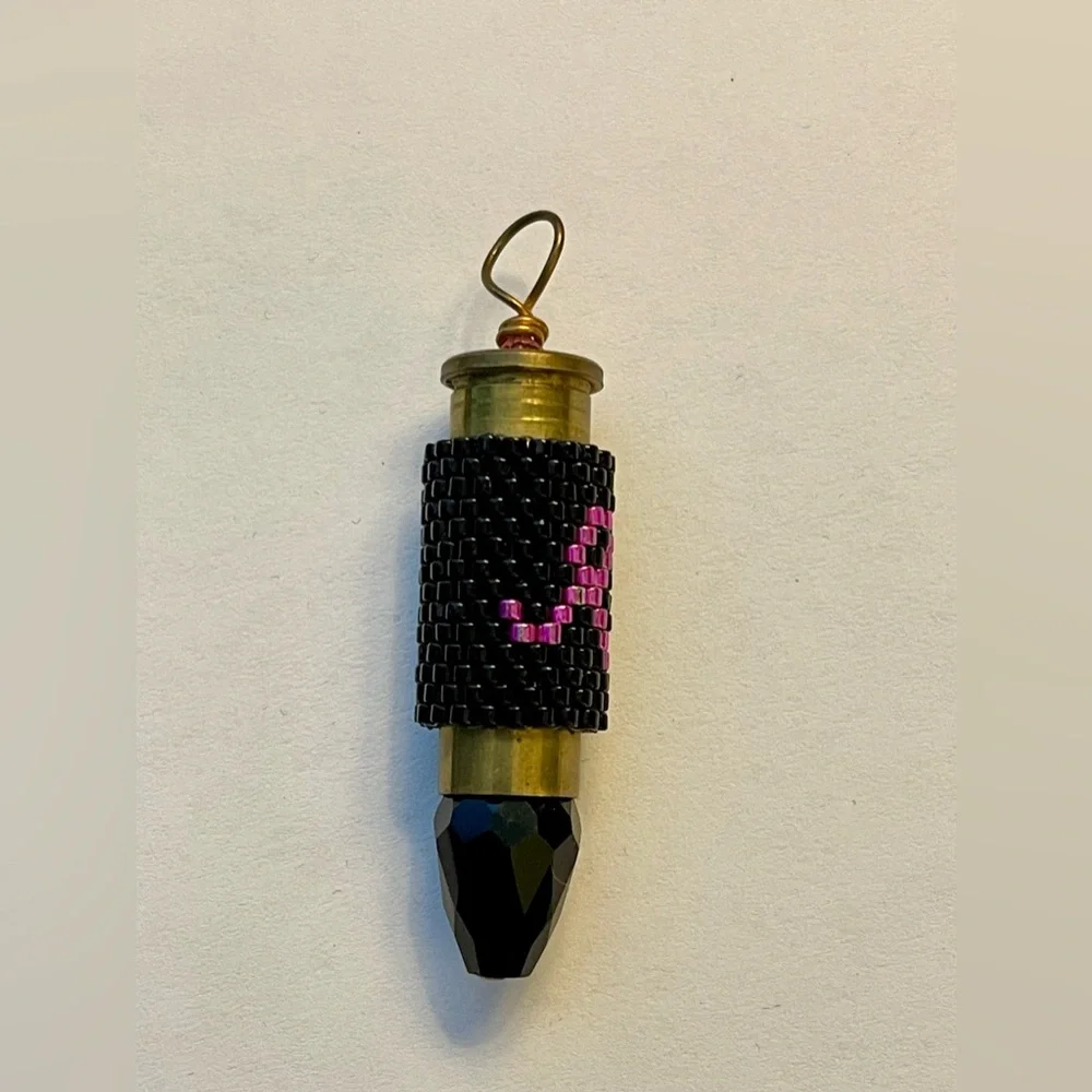 Cancer Awareness Black and Pink Beaded Pendant - Picture 4 of 9
